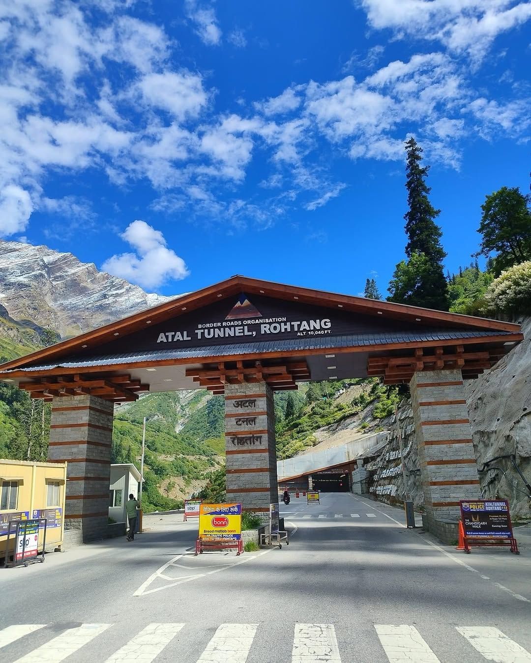 Atal Tunnel, Sissu & Keylong Excursion